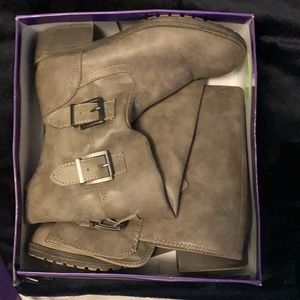Madden girl knee high boots size 7